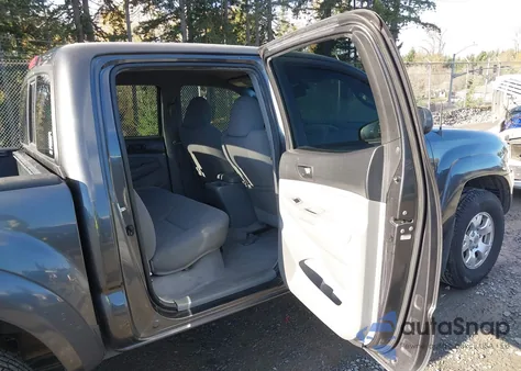 2011 Toyota Tacoma Base V6 z USA, uszkodzony, nr VIN 3TMLU4EN1BM074461